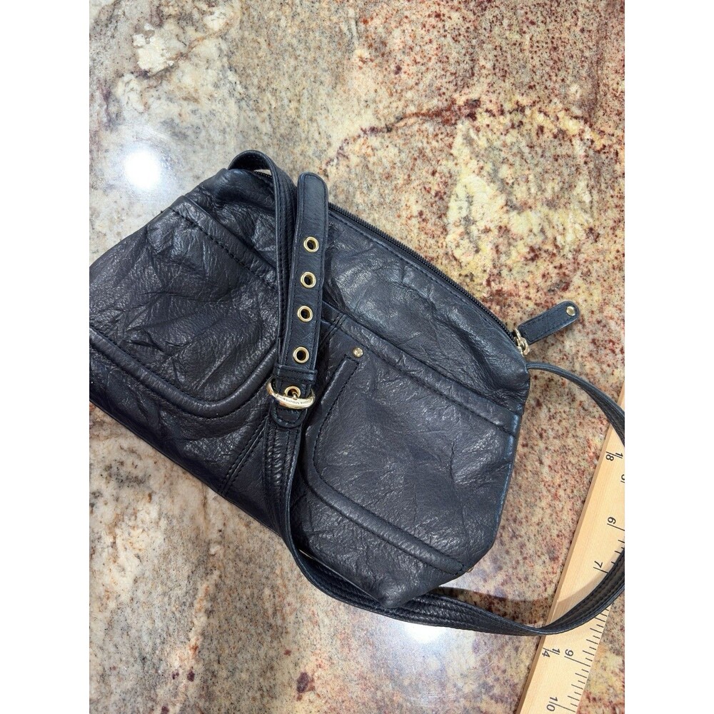 Stone Mountain Vintage Black Leather Crossbody Purse.  Smaller Size Made In USA - Picture 2 of 8